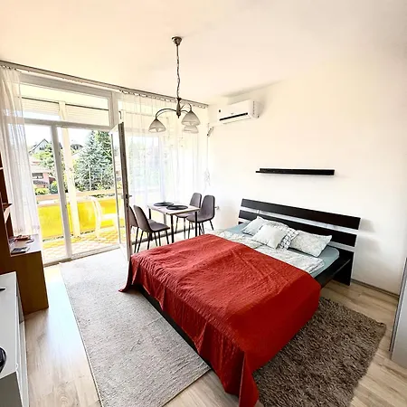 Kristoi Apartman *
